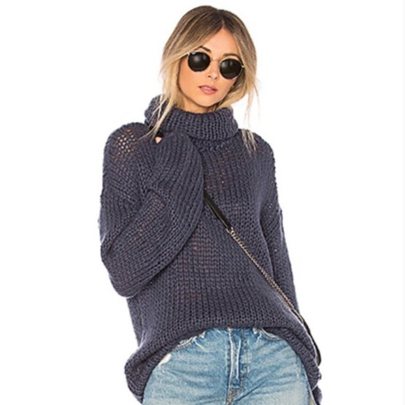 Lovers + Friends Sweaters - Lovers+Friends Chunky Blue Knit Sweater LG